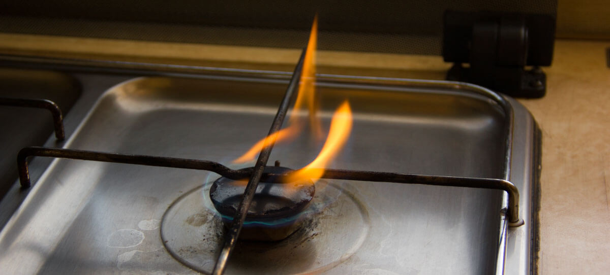 DIY: Rußender Gasherd mit gelb brennender Flamme - die Lösung