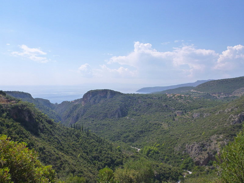 Blick bis zum Meer, Kardamyli - Wandern auf dem Peloponnes