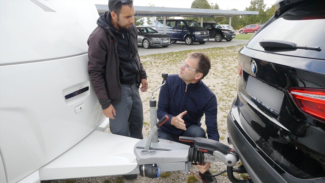 Fahrerlaubnis: Was ist eigentlich der "Führerschein" B96? (Mit Video)