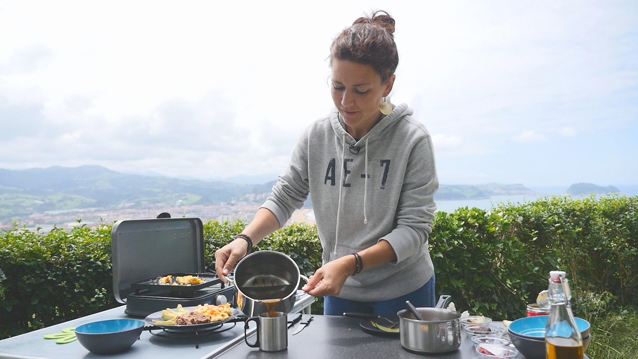 Rezepte für den Camping-Grill + Gewinnspiel: Teil 5 – Mexikanisches Frühstück mit Eiern und Zimtkaffee