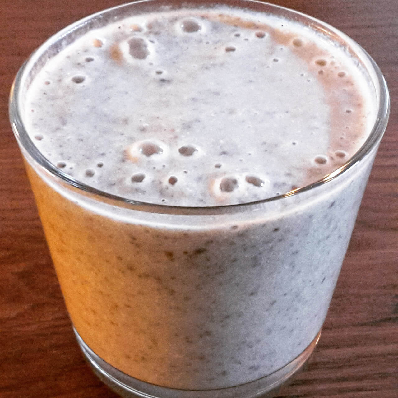 Haferflocken-Datteln-Shake