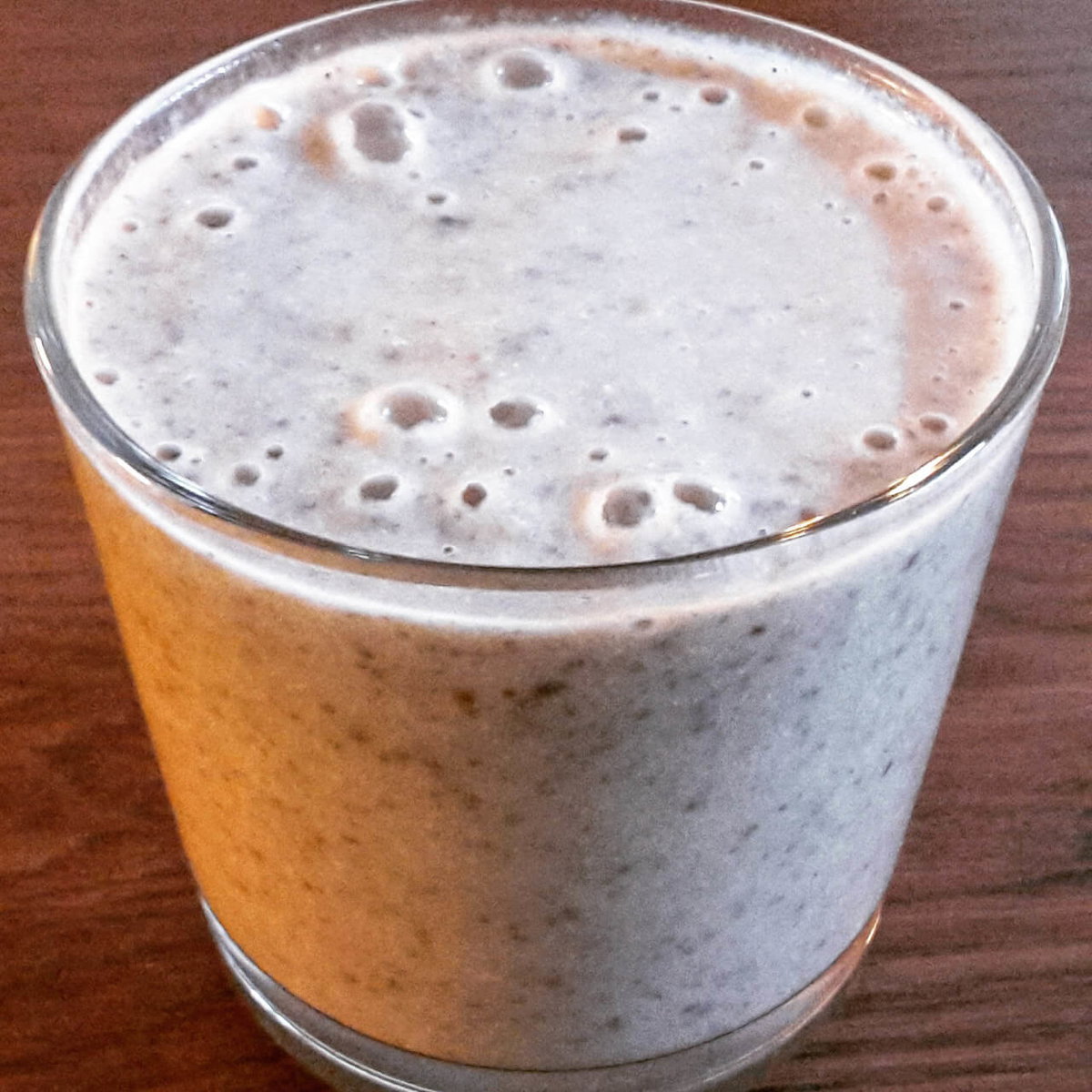 Haferflocken-Datteln-Shake als Frühstücksidee