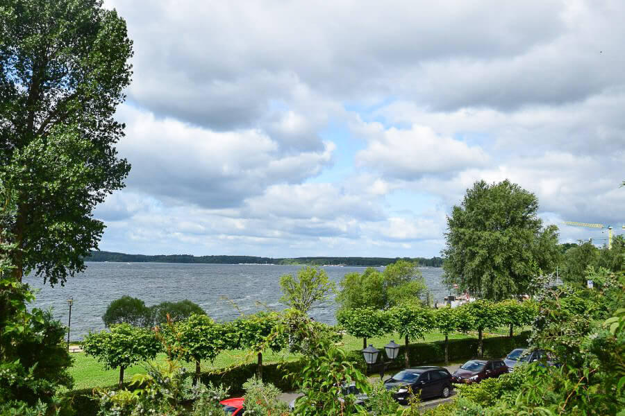 Ein Blick von Müritz auf den See