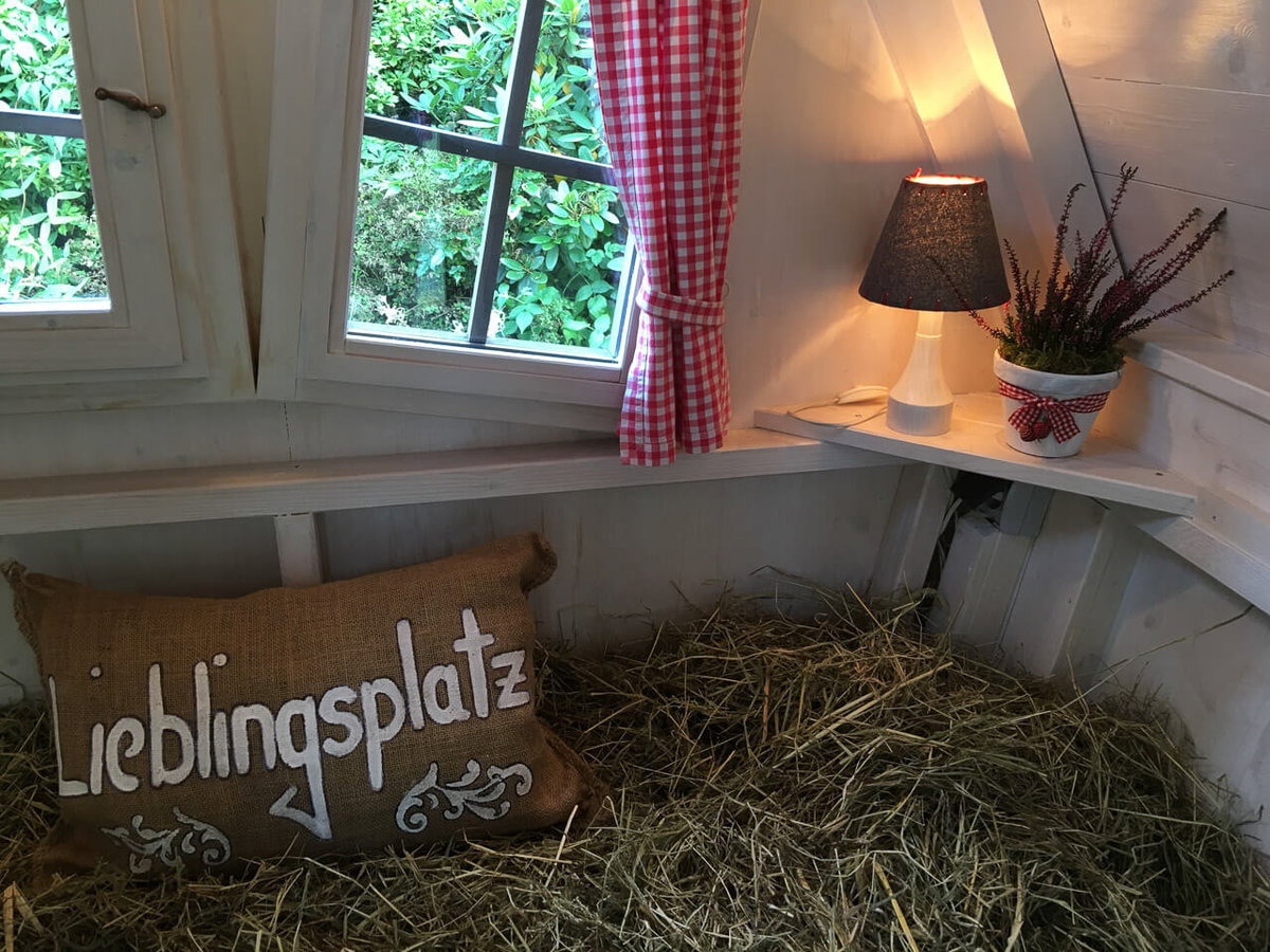 Übernachten im Heuhotel - www.camping-lh.de
