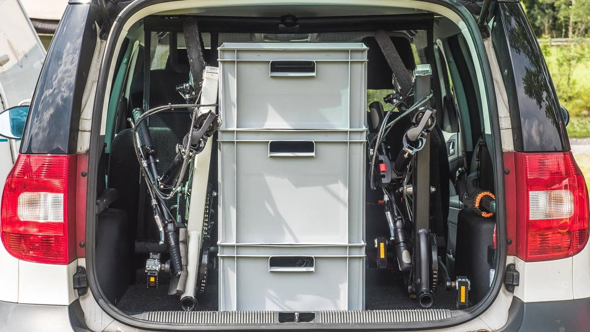 E-Bikes im Test: Der eflizzer - Transport im Kofferraum