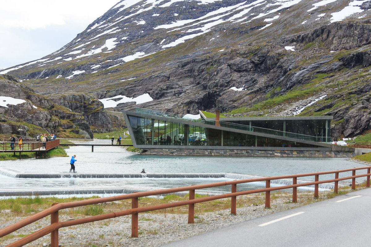 Das Besucherzentrum am Trollstigen
