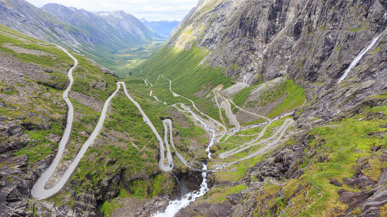 Keine Angst vor der Fahrt über den Trollstigen in Norwegen