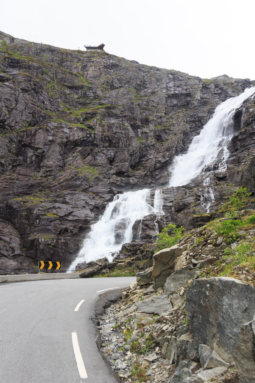 Stigfossen am Trollstigen in Norwegen