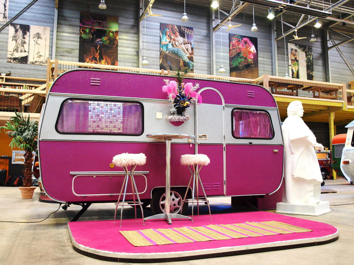 Glitter und Glamour im BaseCamp in Bonn