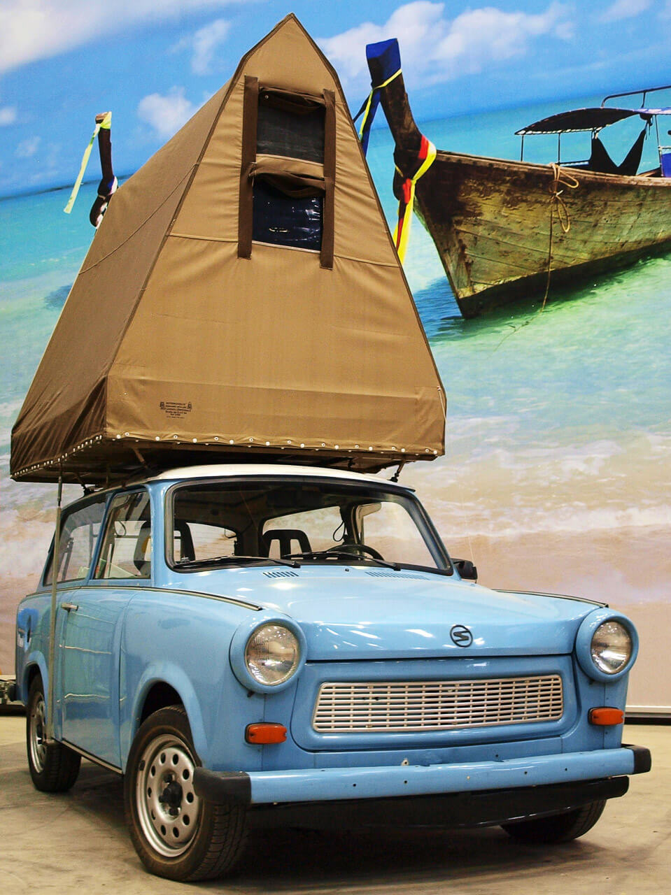 Trabi zum Übernachten im BaseCamp