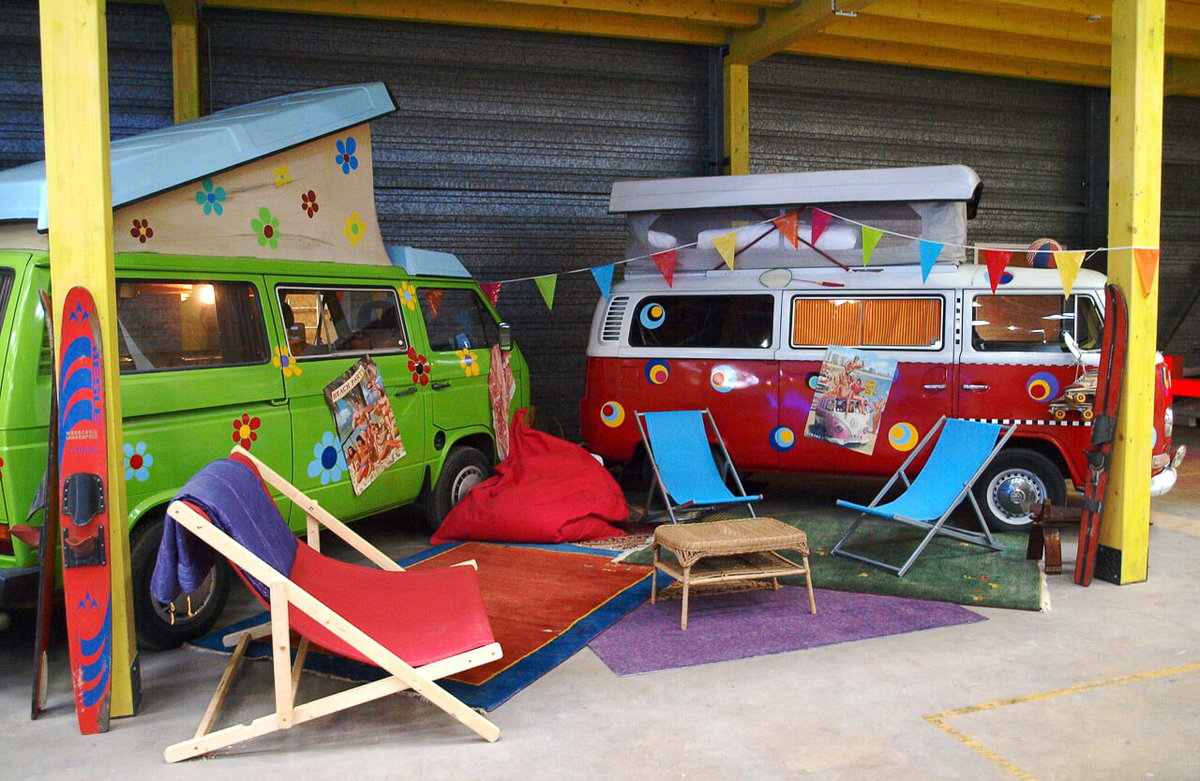 VW Bullis zum Übernachten im BaseCamp Bonn