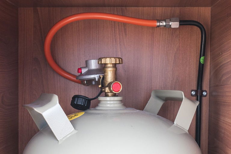 Gasflaschen beim Camping - Varianten, Befüllung, Sicherheitstipps