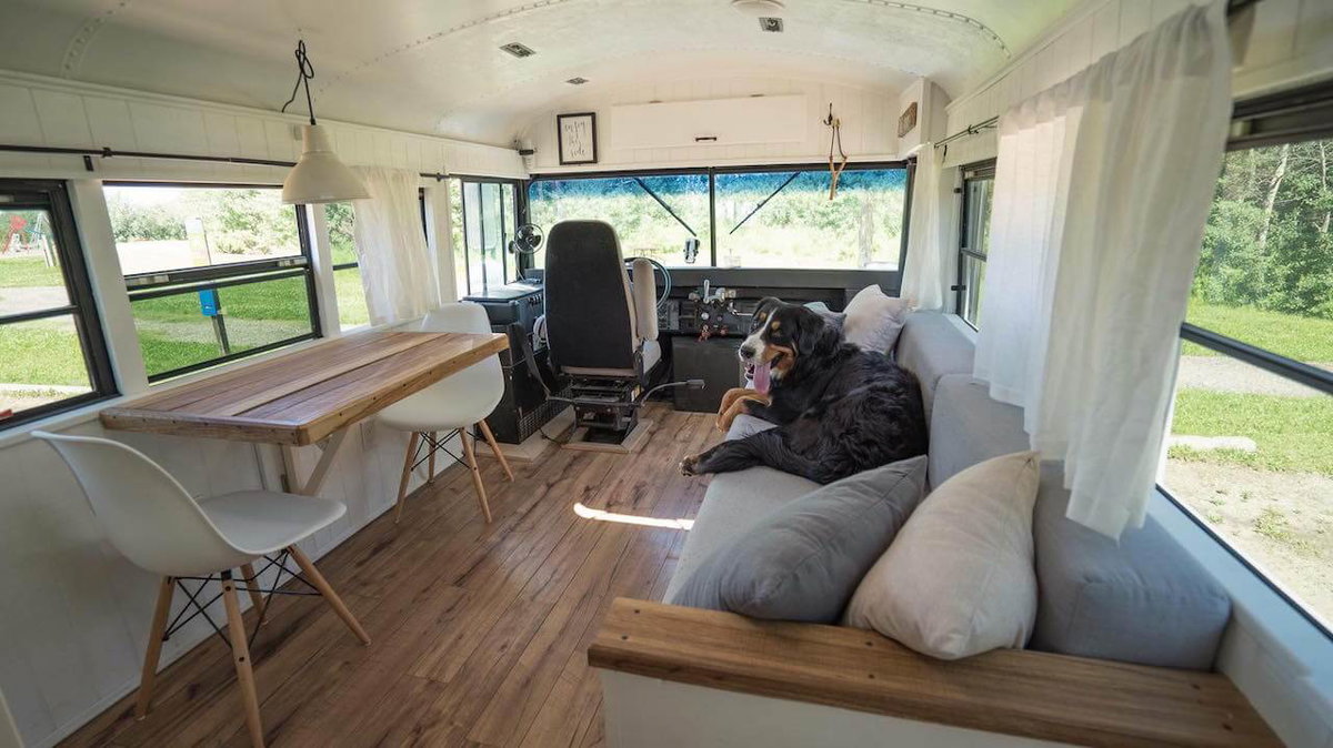 Platz und Stil im Tiny House auf Raedern