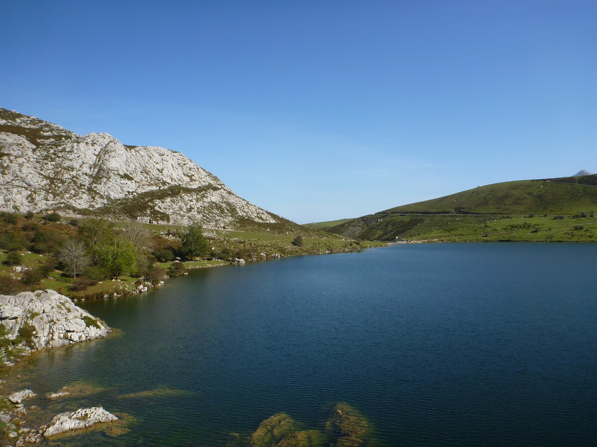 Aussicht auf einem Rundwanderweg in Covadonga in Nordspanien