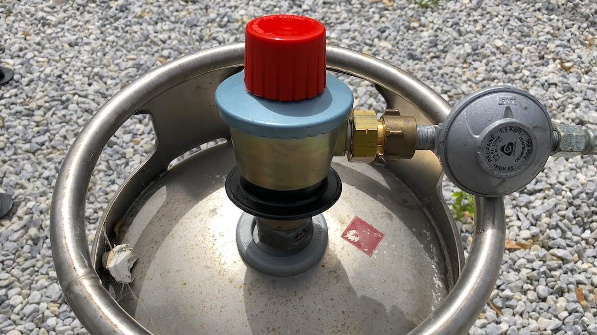Eine Gasflasche in Spanien
