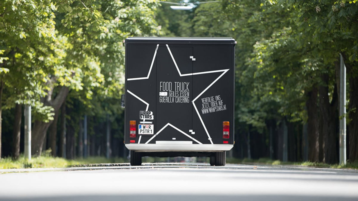 Der coole Food Truck von Wrap Stars aus Wien von hinten