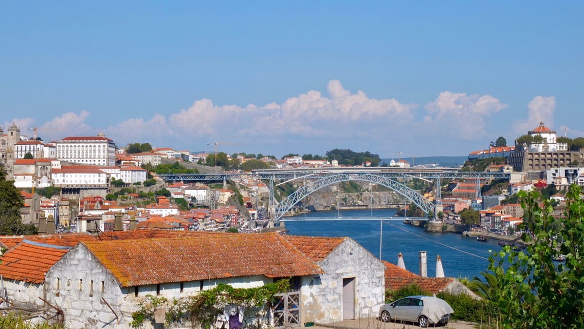 Eine tolle Aussicht auf Porto auf einer Reise durch Portugal