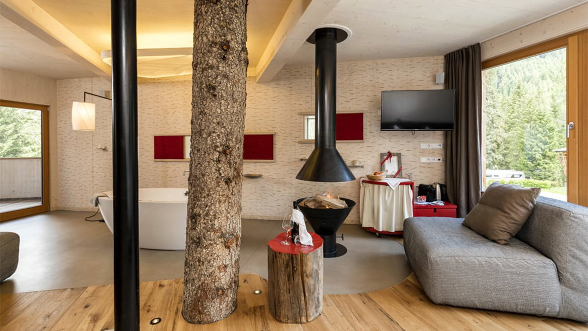 Eine noble Einrichtung beim Glamping in Italien im Caravan Park Sexten