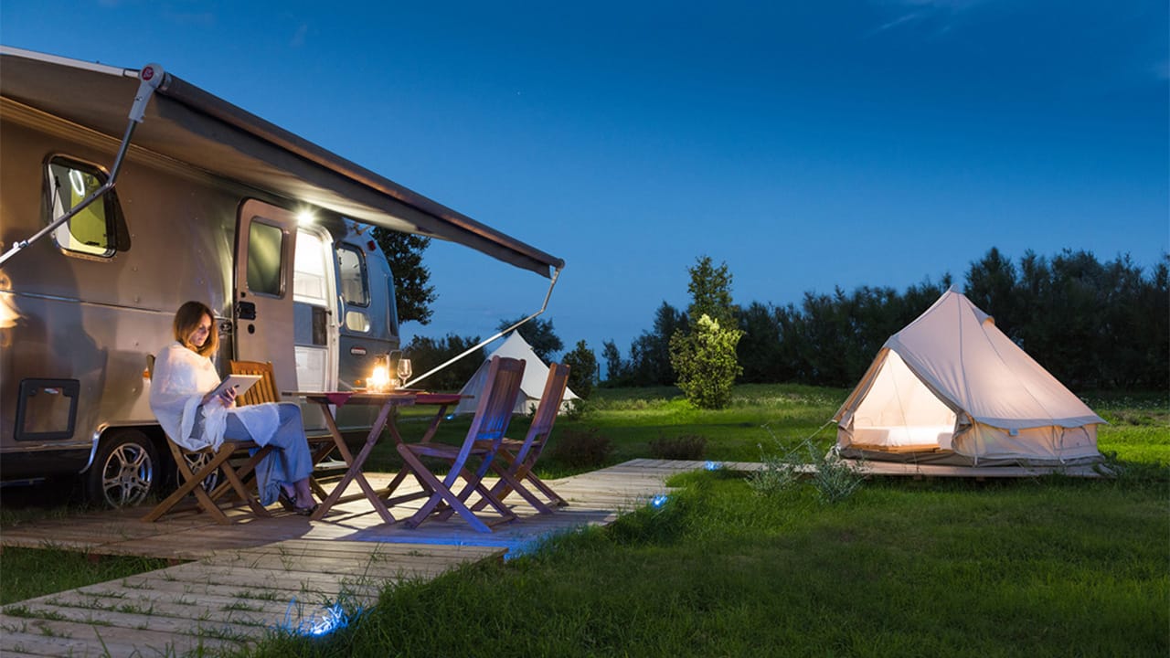 Glamping in Italien: 10 traumhafte Luxus-Unterkünfte