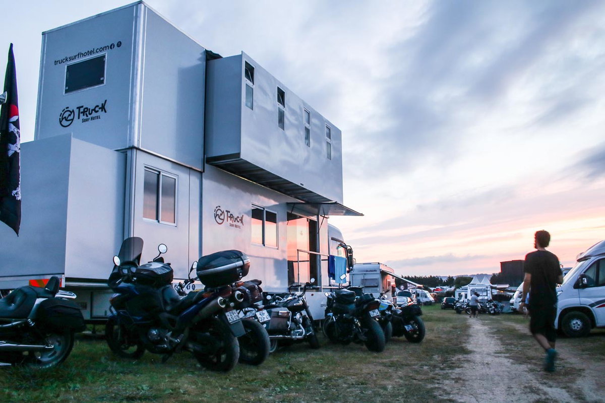 Motorradtour Truck Surf Hotel