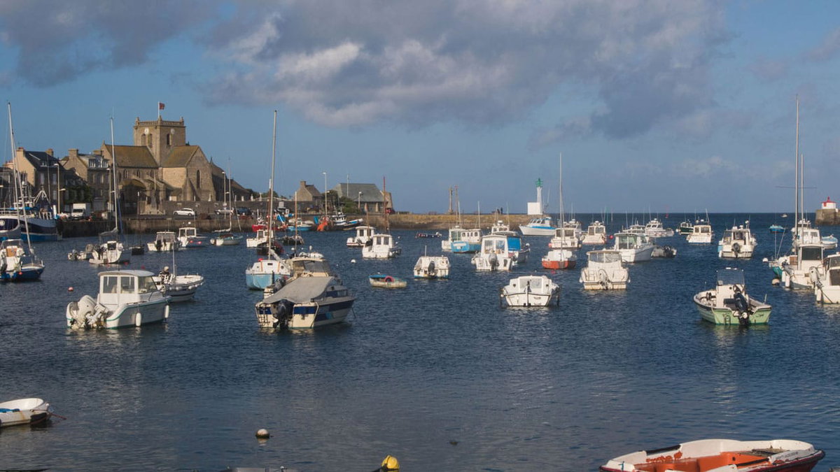 Barfleur ist ein schoenes Ziel in der Normandie