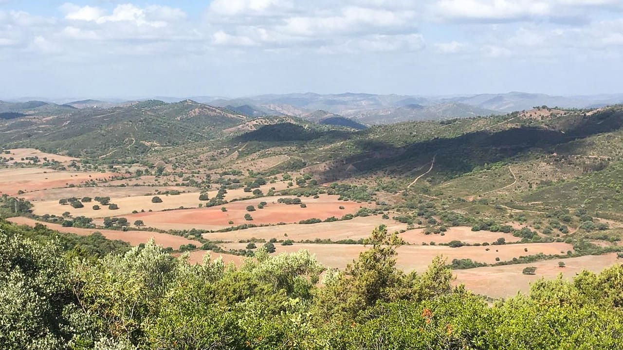 Camping in Portugal: Das perfekte Reiseziel für Sommer und Winter