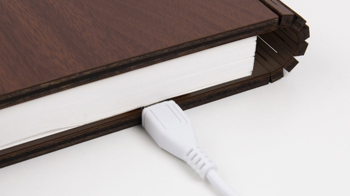 Aufladbare Buchlampe als Geschenk fuer Camper