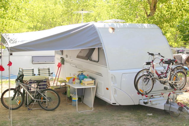 Fahrradträger für Wohnwagen: Deichsel oder Heck?