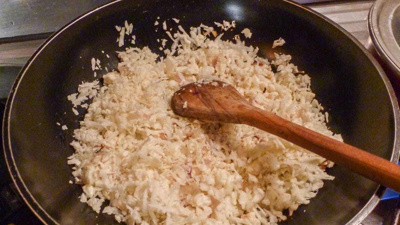 Vegane Campingküche: Blumenkohl-Bolognese