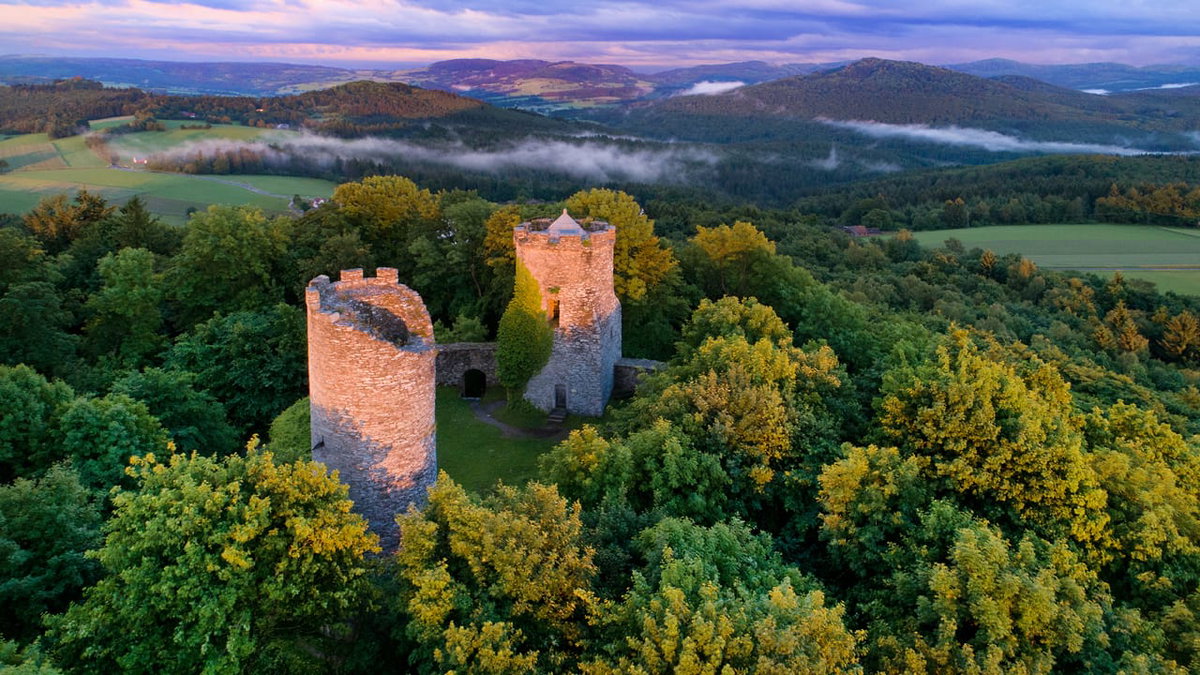 Blick auf die Ebersburg in der Rhoen