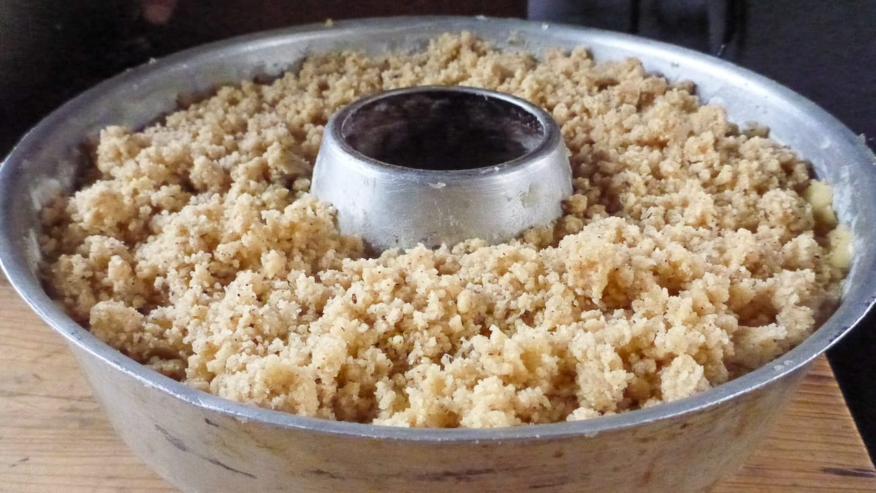 Apfelkuchen mit Zimtstreuseln