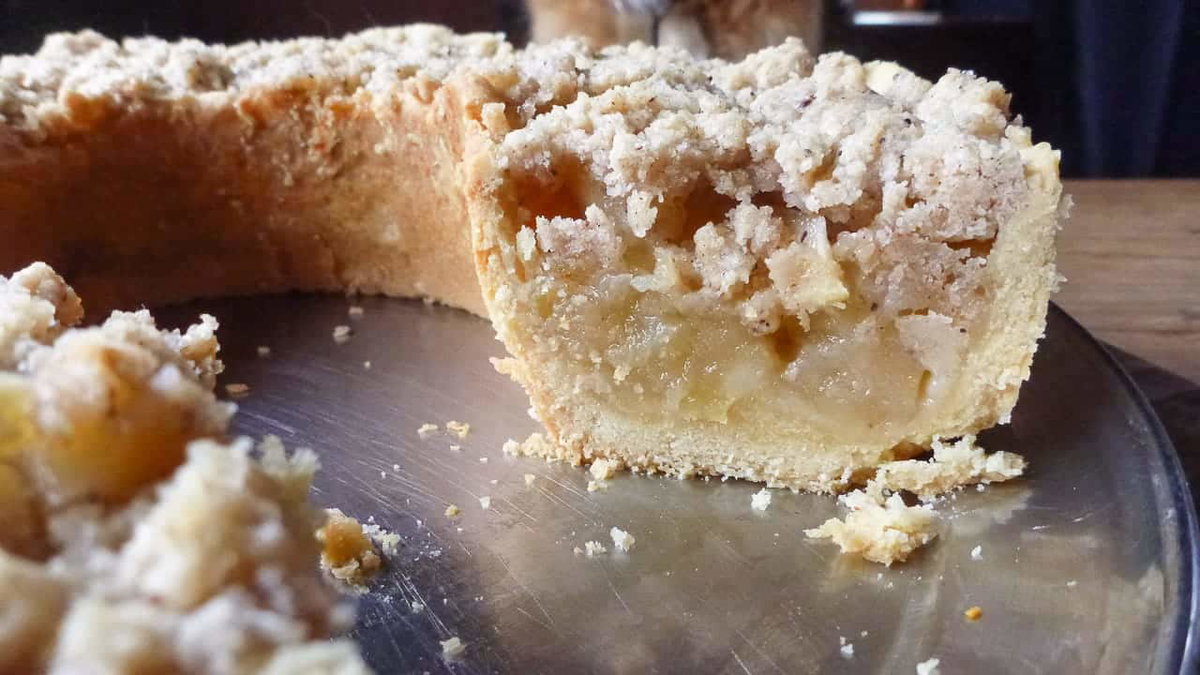 Campingrezept für einen Omnia Kuchen mit Apfel