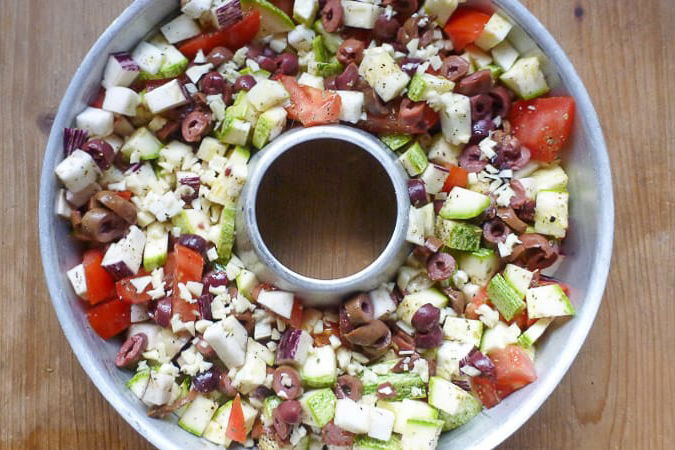 Süßes und Herzhaftes aus dem Omnia Backofen - Einfache Rezepte für die Camping-Küche