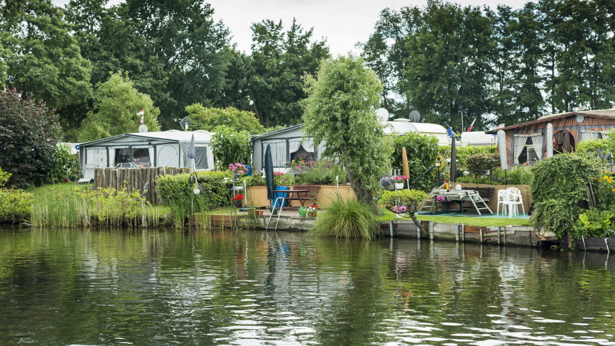 Naturnaher Campingplatz am See in Deutschland an der Havel