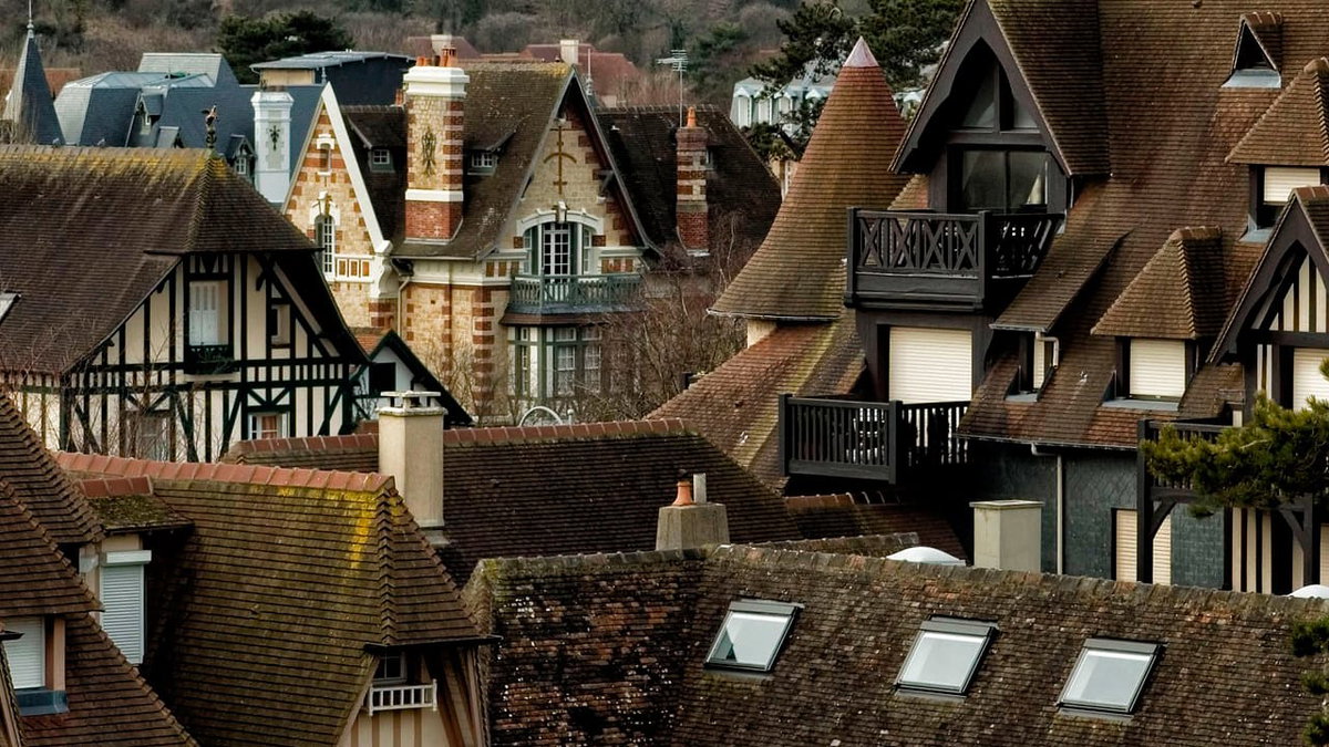 Deauville Spielort in Cors Normandie Buechern