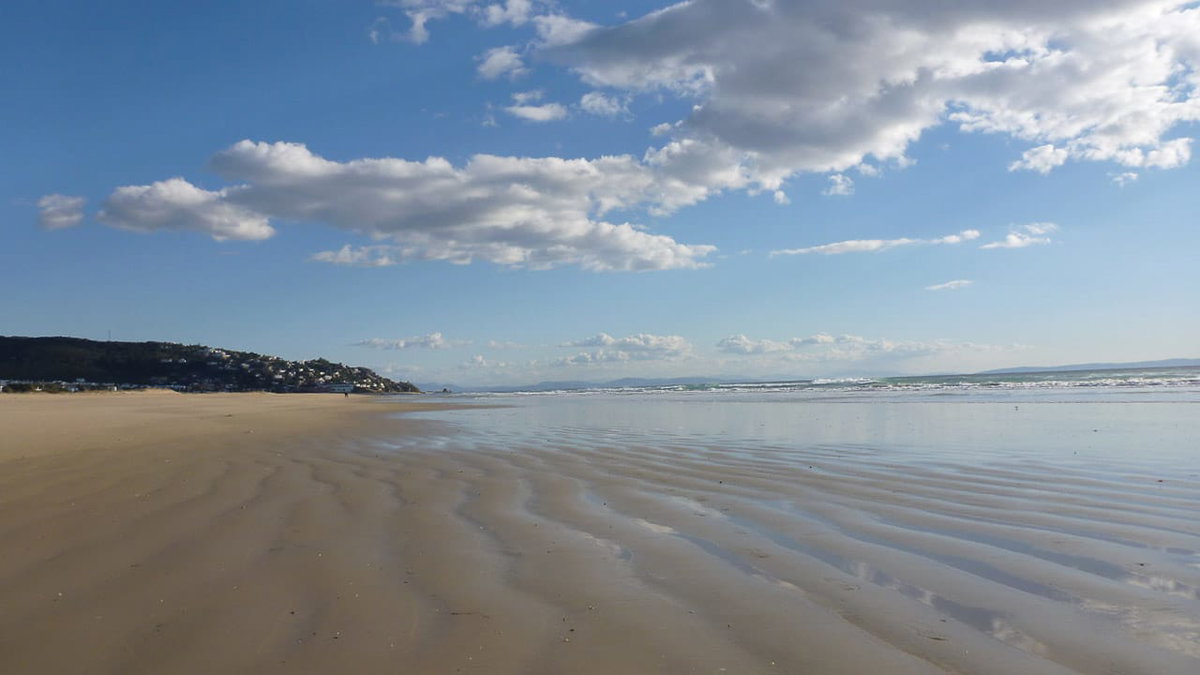 Am Strand von Costa de la Luz beim Überwintern in Spanien