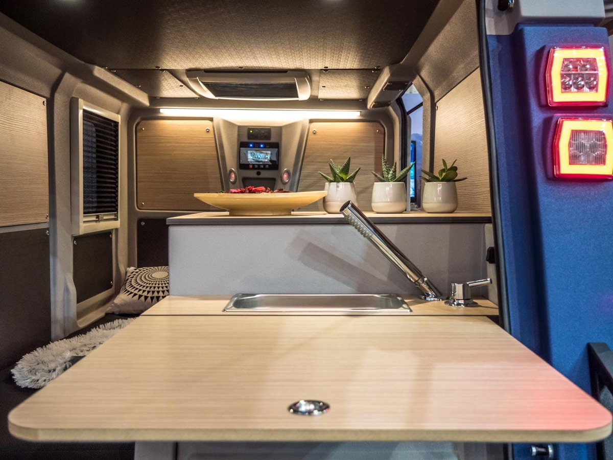 Das Innere vom Migrator Mikro Caravan