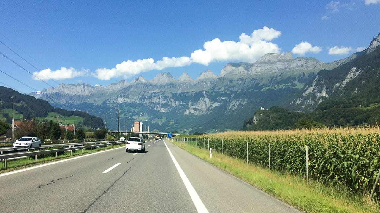 Verkehrsregeln Italien: Höchstgeschwindigkeiten, Maut und Besonderheiten für Camper