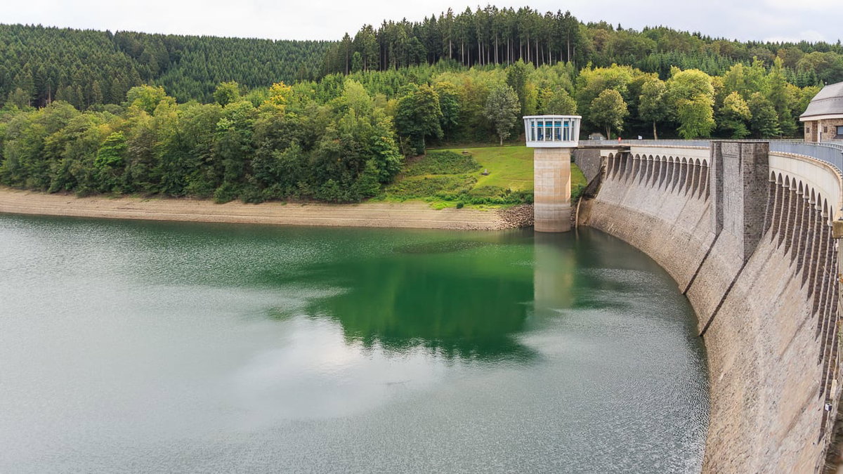 Besuch der Listertalsperre beim Camping im Sauerland