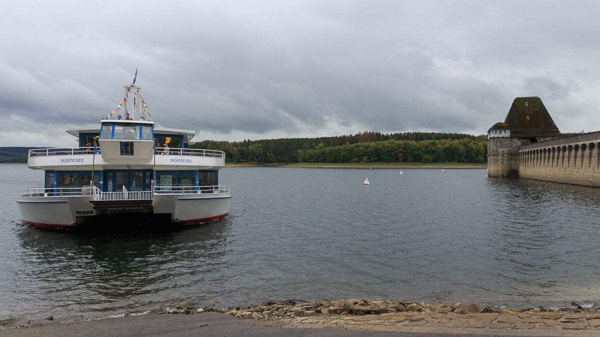 Camping im Sauerland mit Schifffahrt auf dem Möhnesee