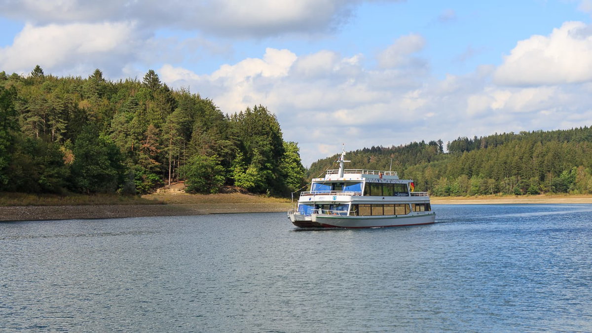 Sorpesee Schifffahrt beim Camping im Sauerland