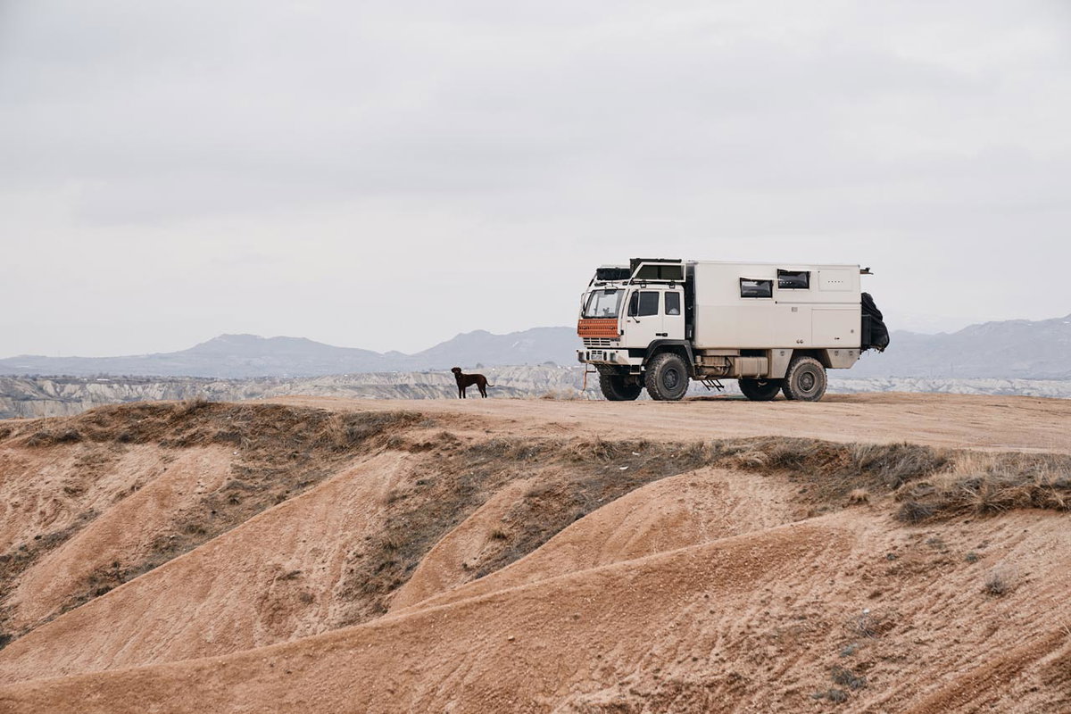 Mit dem Overlander in der Wüste