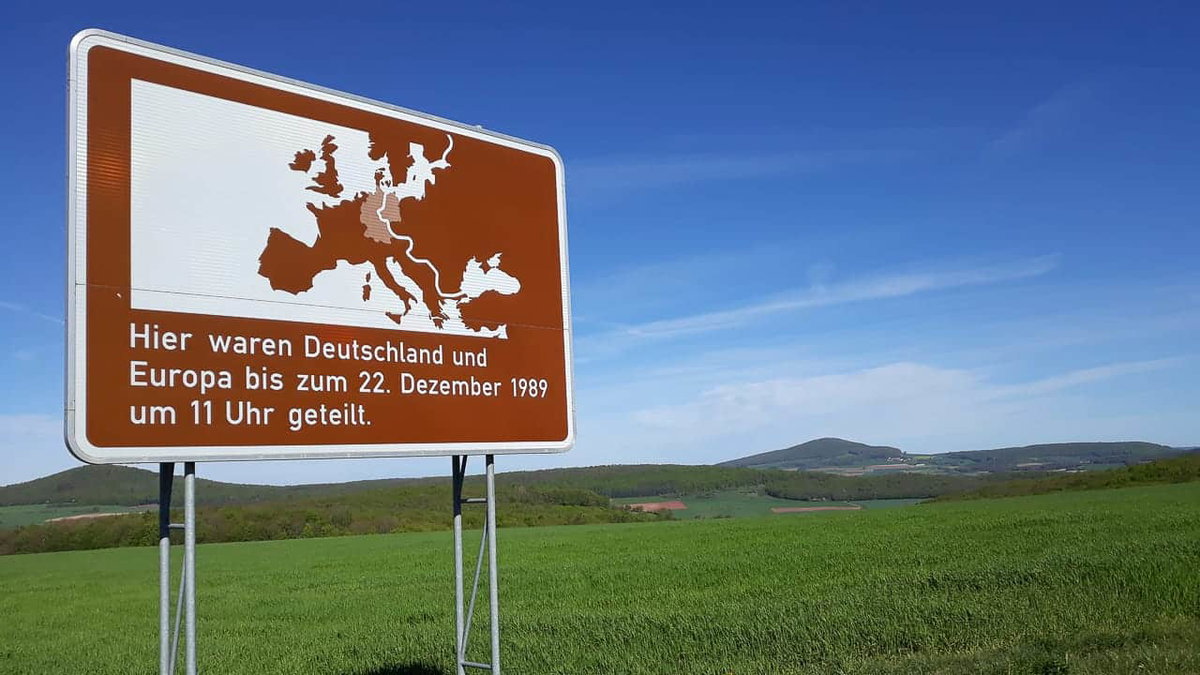 Beschilderung am Point Alpha im Rhön Urlaub