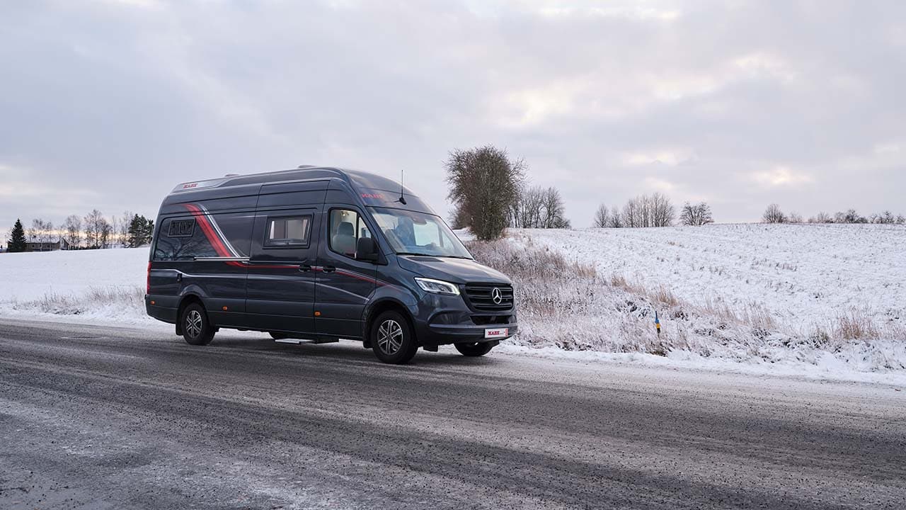 Luxus-Vanlife im Schnee – der Kabe Van 390 LB