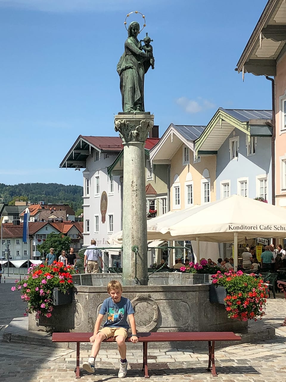 Marktplatz von Garmisch Partenkirchen beim Camping in Oberbayern