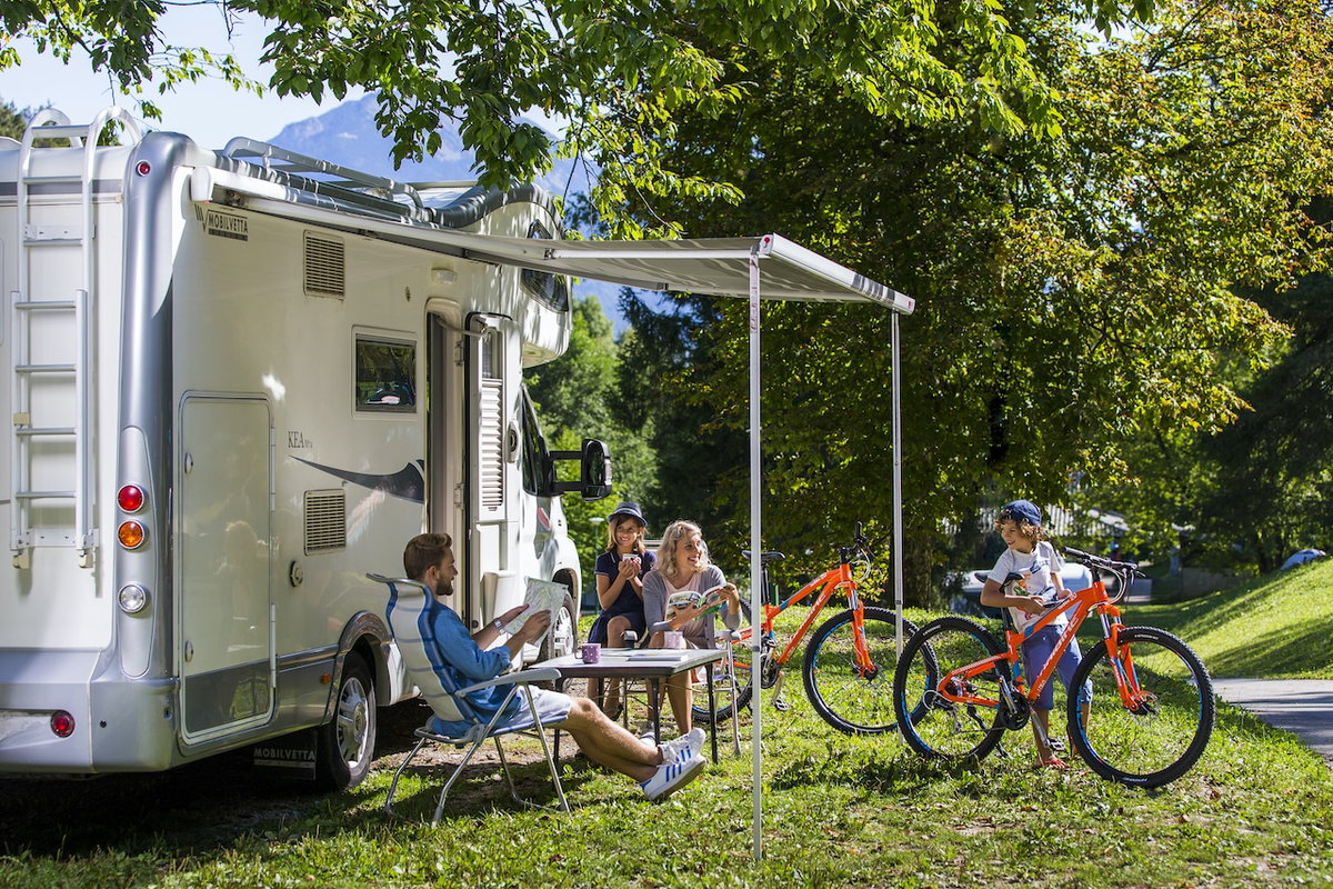 Wohnmobilstellplatz auf dem Camping Bled Sava für Camping in Slowenien
