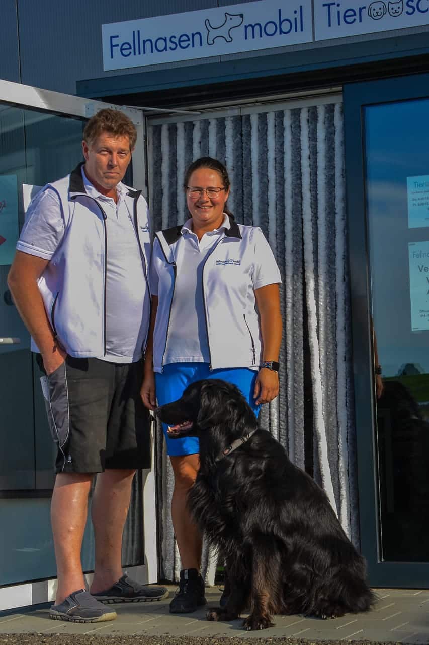 Firmeninhaber vom Fellnasenmobil Anita und Frank Eigenbrod.
