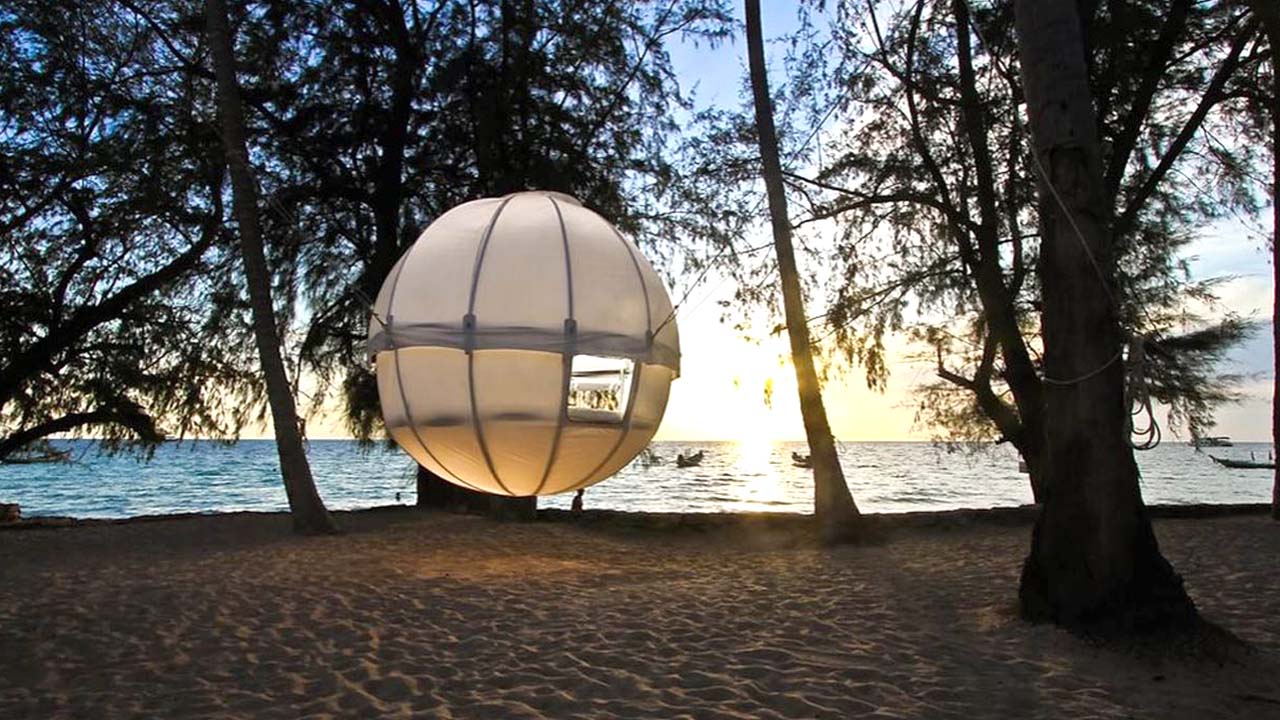 Cocoon Tree Tent: Übernachten in einer Kugel im Baum
