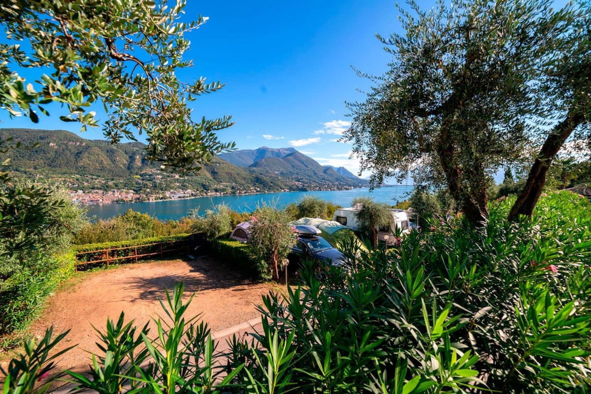 Stellplatz für Camping am Gardasee mit Kindern auf dem Camping Villaggio Weekend