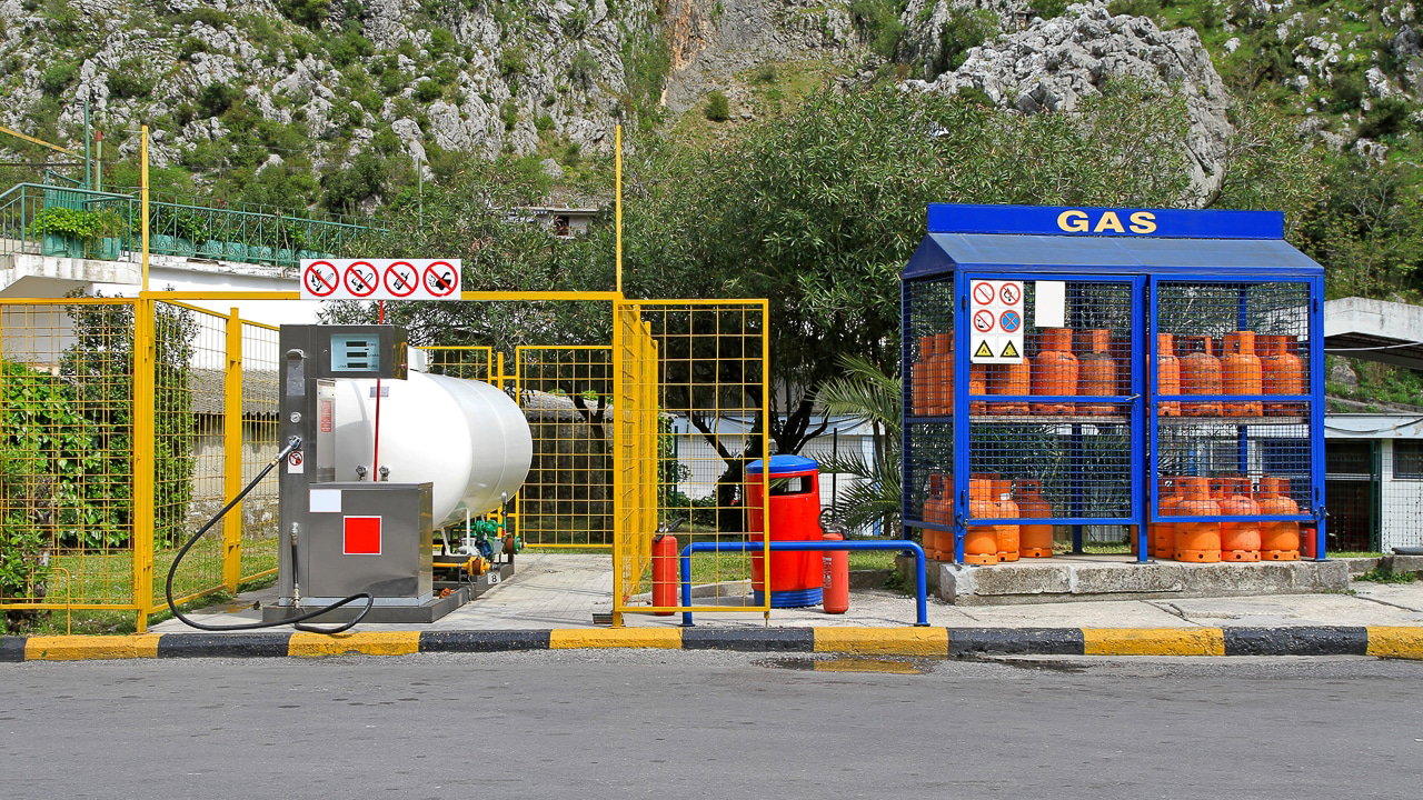 Gas im Ausland: Flaschentausch, Adapter & typische Probleme
